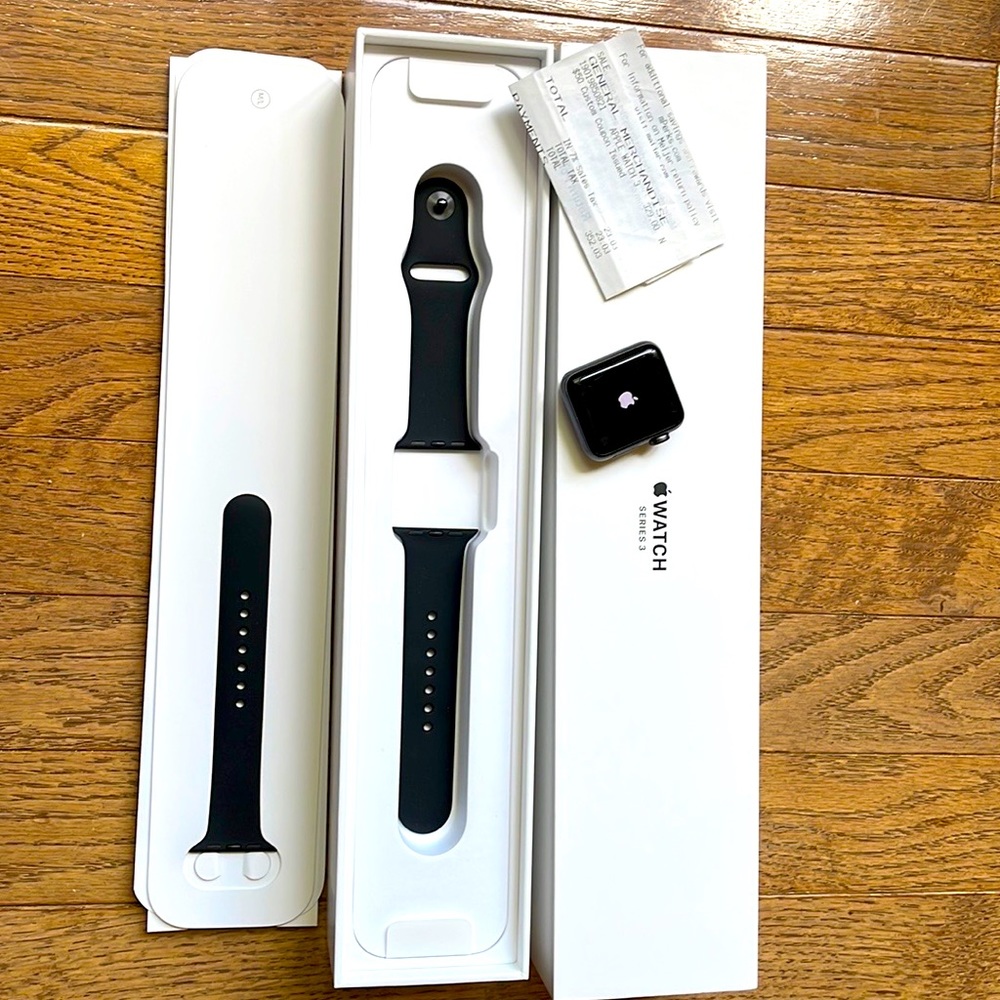 Apple Watch series 3 GPS only